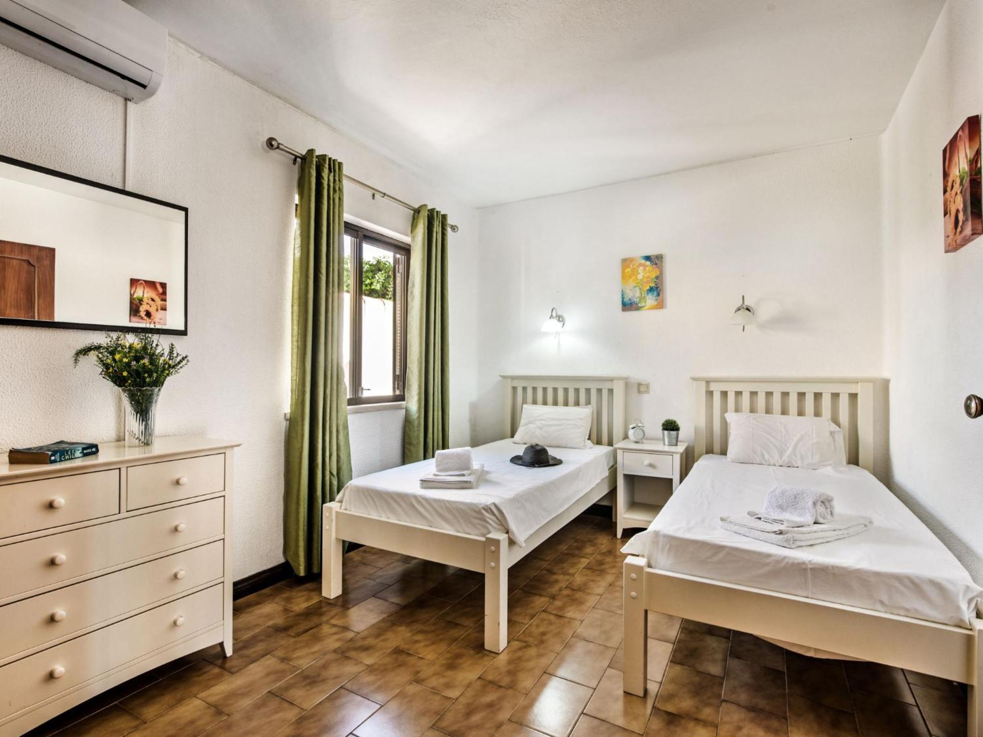 Libertos V4 By Interhome Villa Albufeira